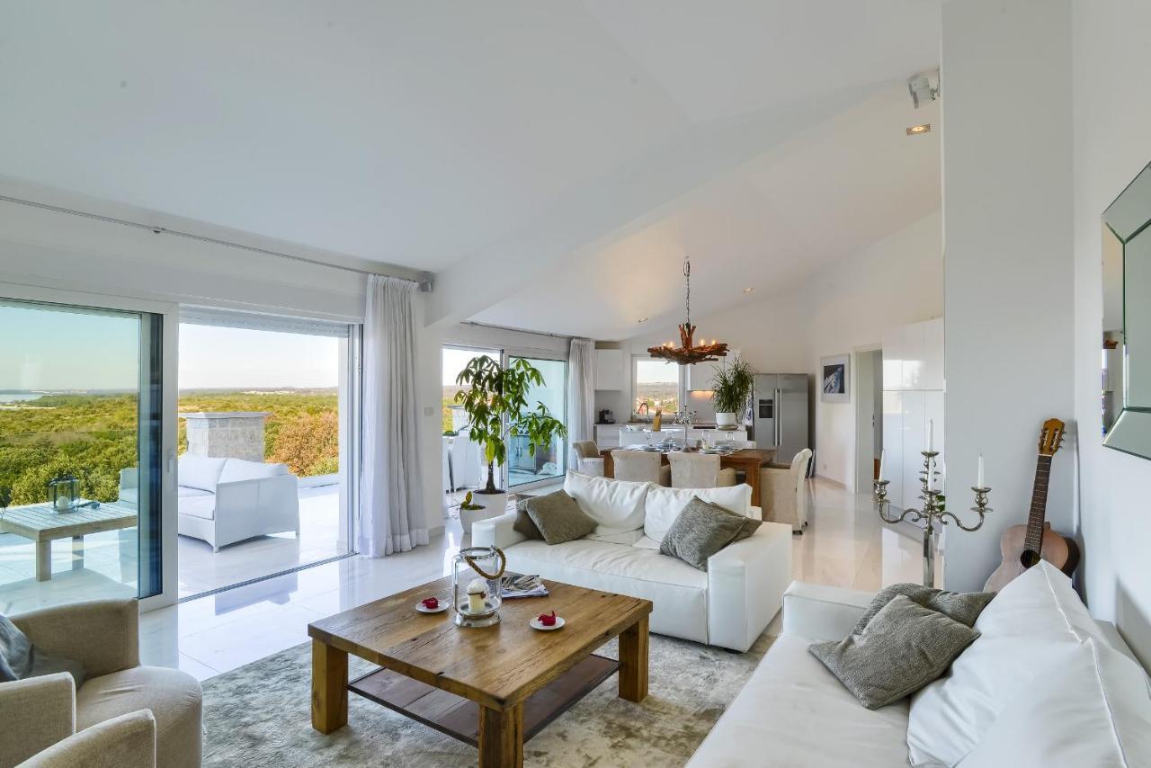 White House Stinjan Apartment Екстериор снимка